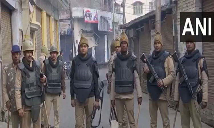 UP: Security in place at Sambhal for 3rd consecutive day, internet services remain suspended