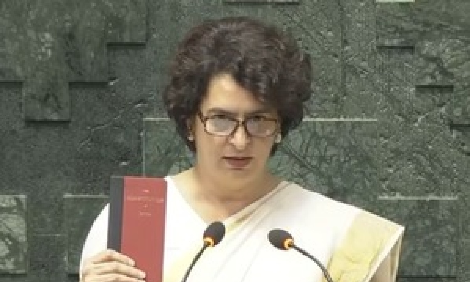 BJP govt. at the Centre attempts to weaken Constitution: Priyanka Gandhi BJP govt. at the Centre attempts to weaken Constitution: Priyanka Gandhi