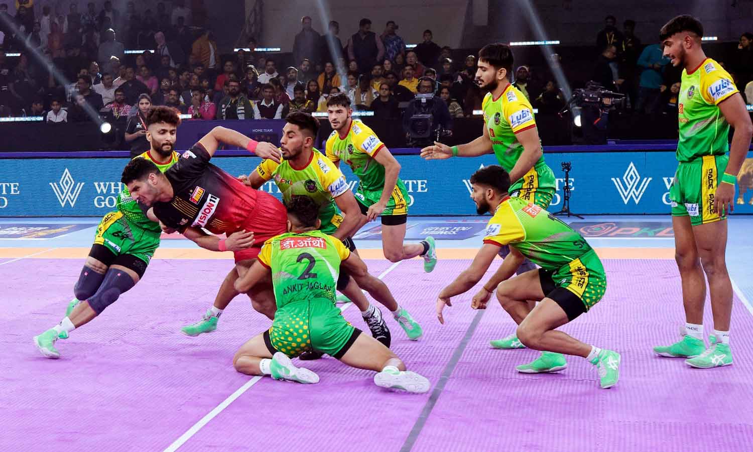 Patna Pirates beats Bengaluru Bulls by 25 points