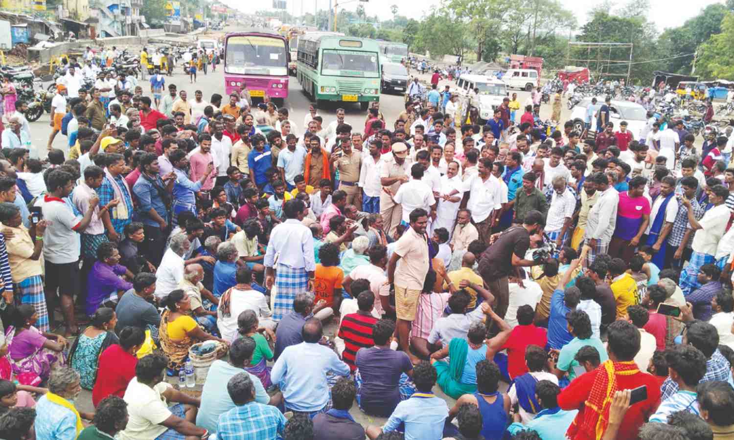 Cyclone Fengal: CM Stalin announces Rs 2,000 each for affected families in Villupuram, Cuddalore, Kallakurichi Cyclone Fengal: CM Stalin announces Rs 2,000 each for affected families in Villupuram, Cuddalore, Kallakurichi