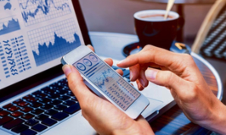 Indian share market opens flat, Nifty above 24,600