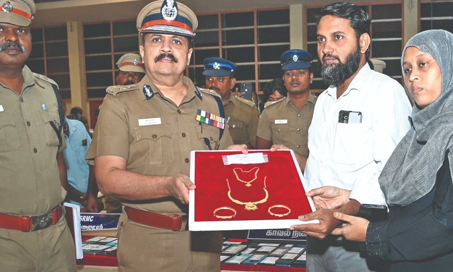 Avadi police return stolen goods worth Rs 1.81 crore to owners Avadi police return stolen goods worth Rs 1.81 crore to owners