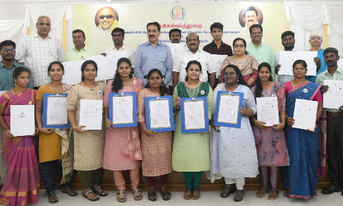 Minister Chezhiaan reviews student welfare schemes at Madras Univ