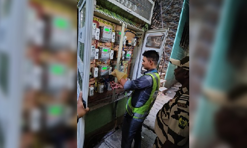 Adani Electricity steps up action against power thieves,   significantly cuts losses