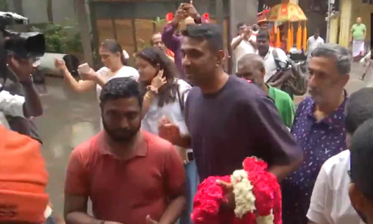 Ravichandran Ashwin returns to Chennai Ravichandran Ashwin returns to Chennai