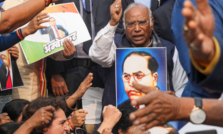 Kharge says BJP MPs pushed him in Parliament premises