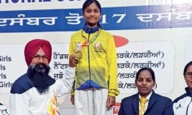 In a first, TN govt school girl wins gold in karate at National School Games