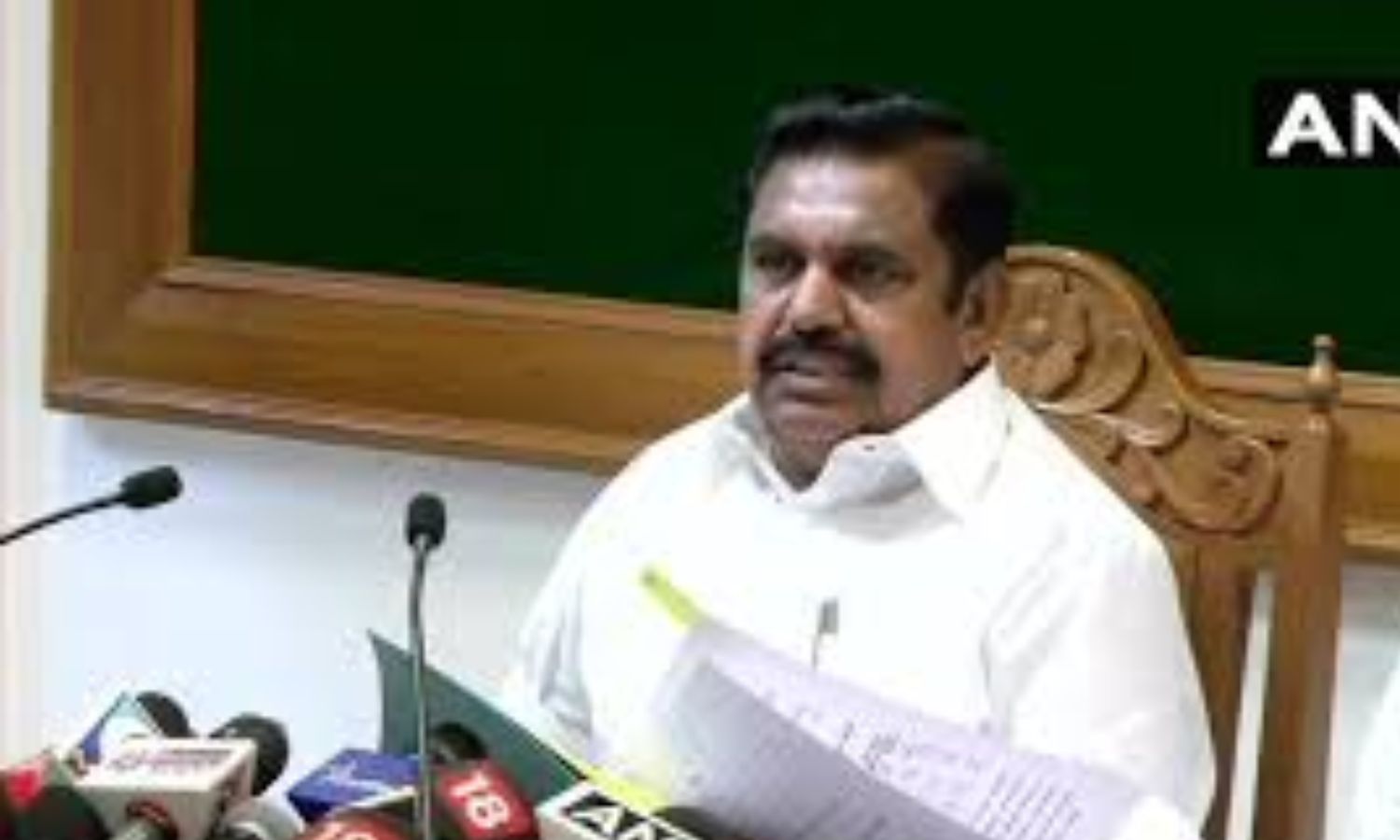 EPS condemns Tirunelveli murder; expresses concerns over law and order in the state EPS condemns Tirunelveli murder; expresses concerns over law and order in the state