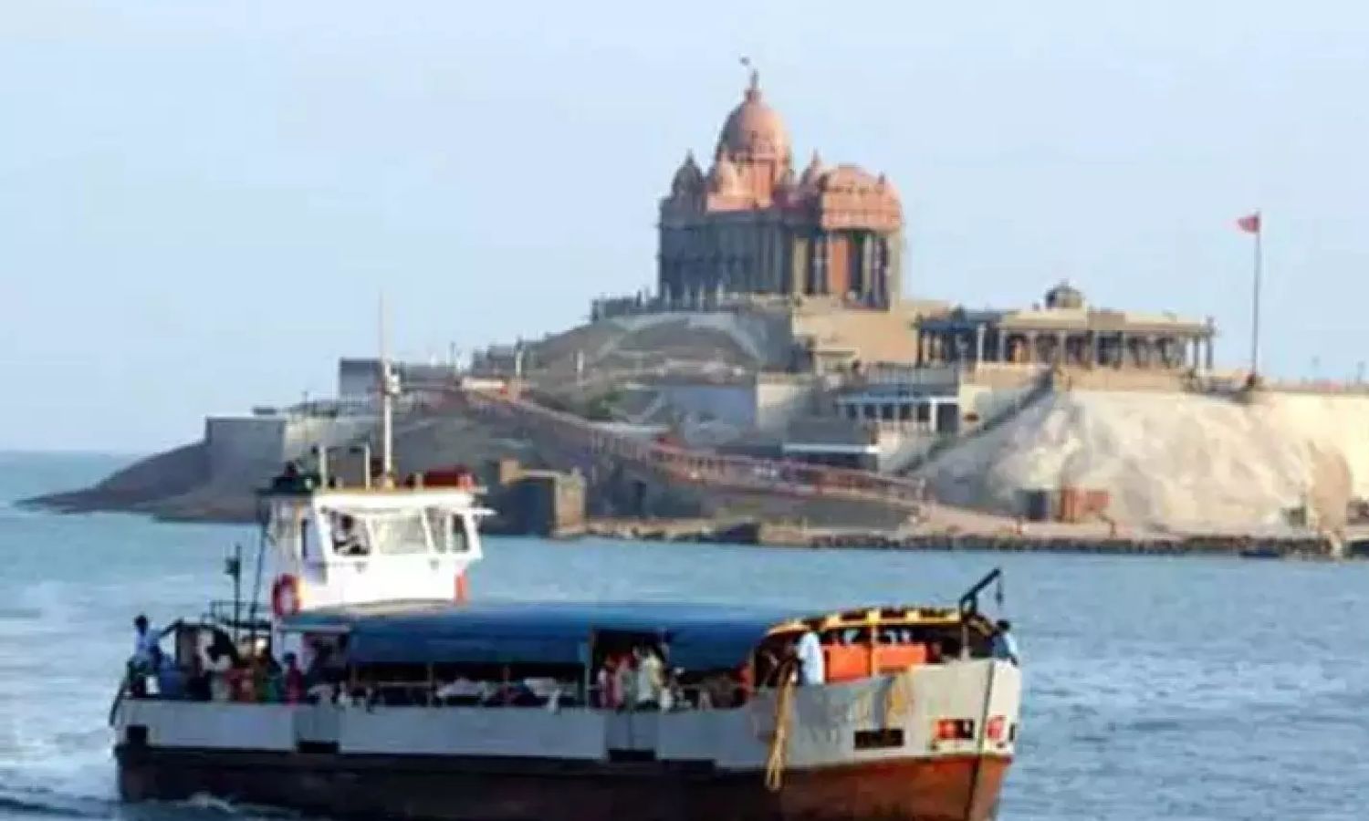 Boat service cancelled in Kanniyakumari owing to rough weather, attracts ire of tourists Boat service cancelled in Kanniyakumari owing to rough weather, attracts ire of tourists