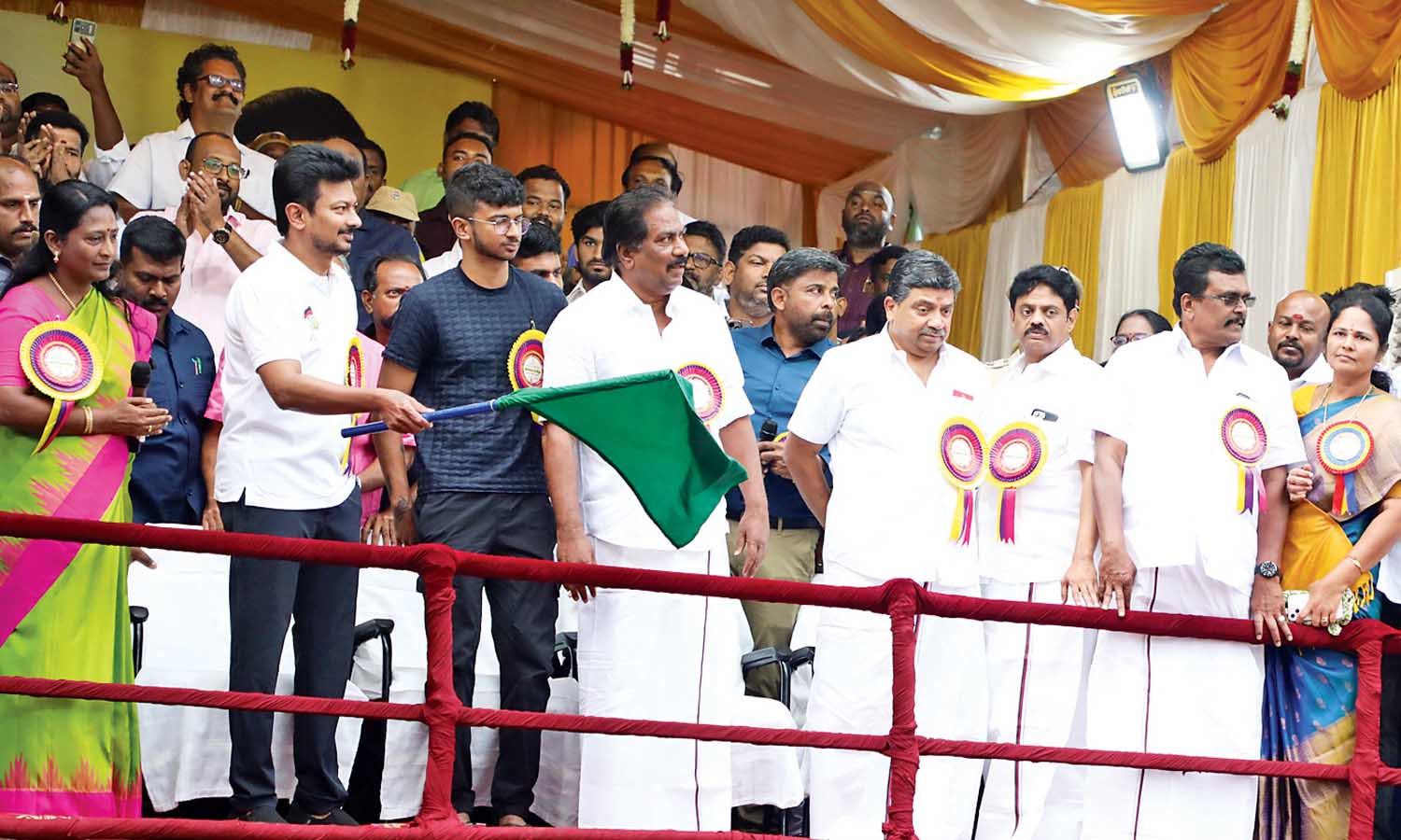 Action-packed Alanganallur jallikattu leaves 60 injured; Bull owned by Salem’s Bahubali stole the show Action-packed Alanganallur jallikattu leaves 60 injured; Bull owned by Salem’s Bahubali stole the show