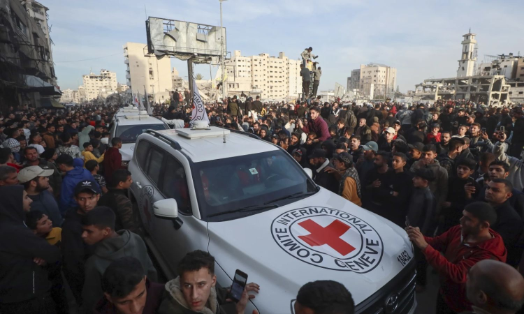 As ceasefire takes hold, Hamas returns 3 Israeli hostages, Israel frees 90 Palestinian prisoners As ceasefire takes hold, Hamas returns 3 Israeli hostages, Israel frees 90 Palestinian prisoners