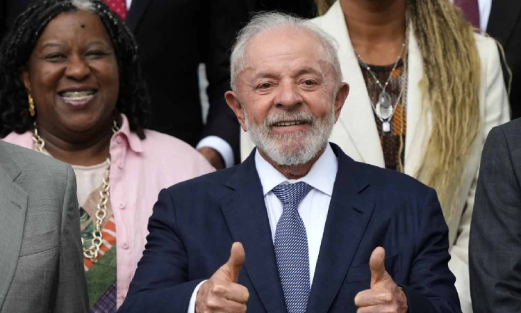 Brazil to set up deportee reception centre after contentious flight from US Brazil to set up deportee reception centre after contentious flight from US