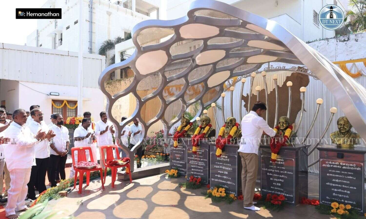 TVK celebrates 1st anniversary, Vijay to unveil statues of iconic leaders TVK celebrates 1st anniversary, Vijay to unveil statues of iconic leaders