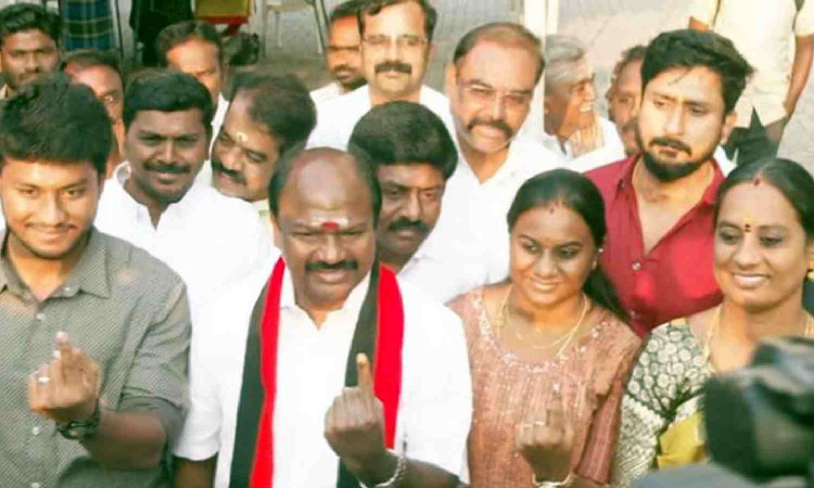 Erode East bypoll: DMK’s Chandhirakumar sure of victory; NTKs Seethalakshmi calls poll officials unfair Erode East bypoll: DMK’s Chandhirakumar sure of victory; NTKs Seethalakshmi calls poll officials unfair