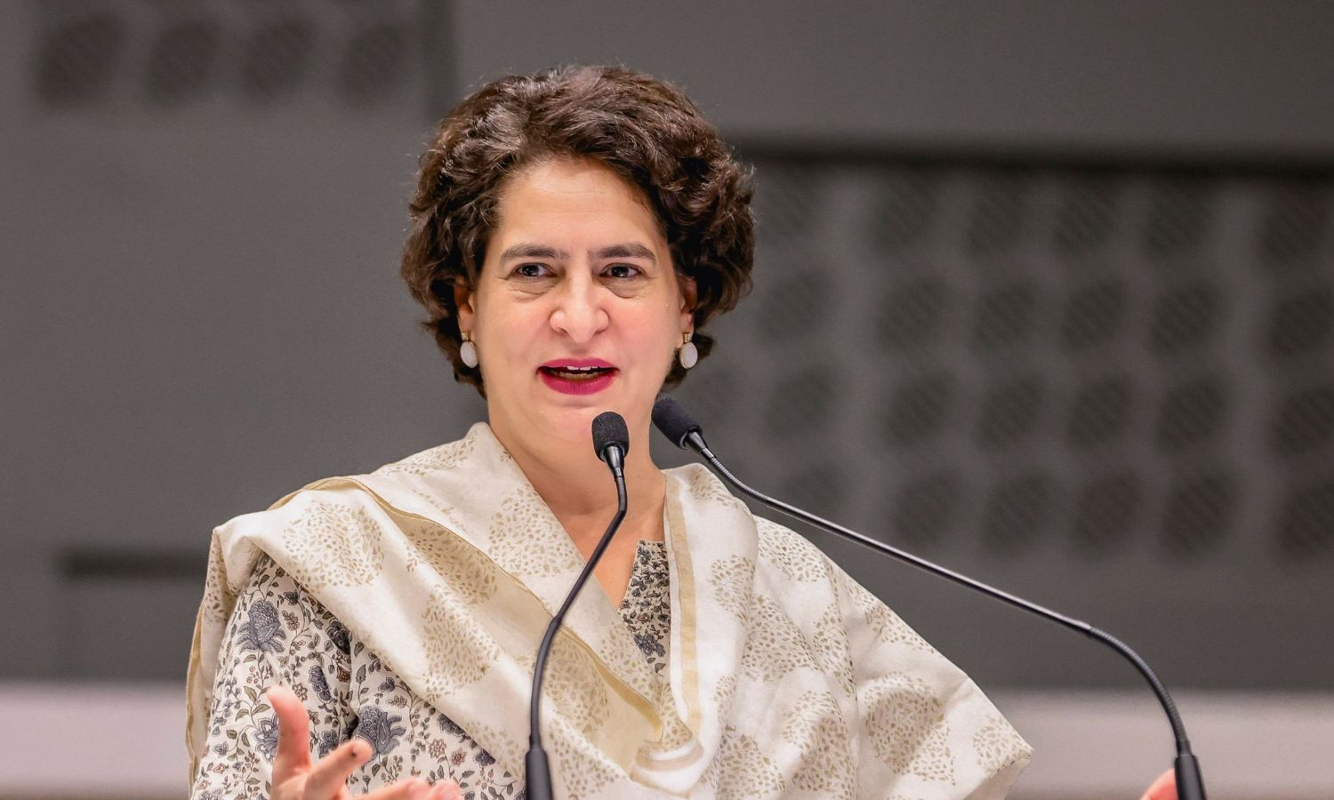 Human-animal conflicts: Priyanka assures full support to address villagers concern in Wayanad