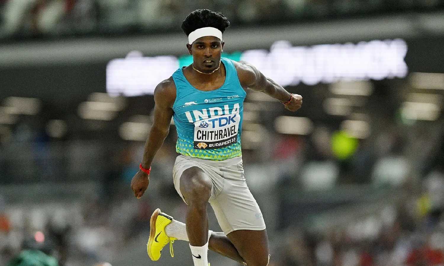 TN’s Praveen Chithravel bags gold in triple jump