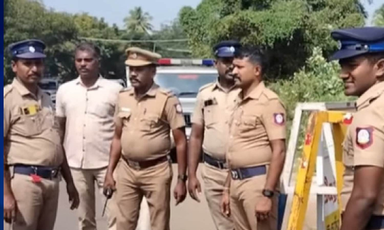 Tenkasi: Man kills wife, drives around with her body in a car, burns and dumps it later Tenkasi: Man kills wife, drives around with her body in a car, burns and dumps it later