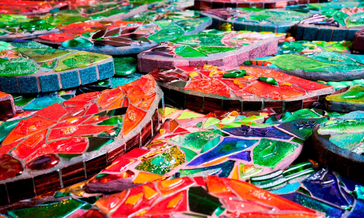 Glass art show explores five elements of nature Glass art show explores five elements of nature