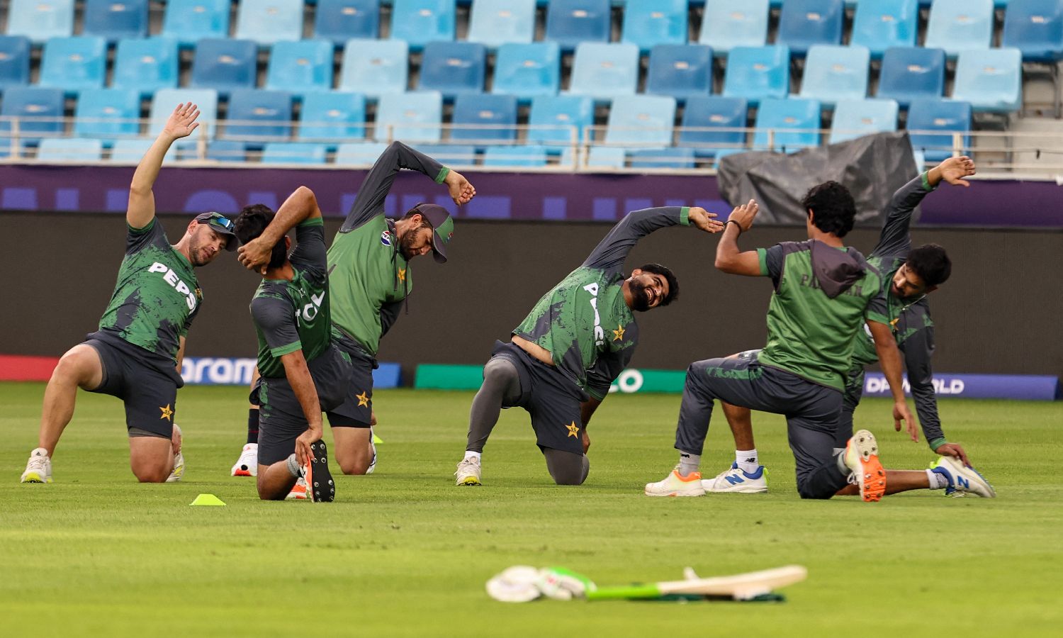 Pakistan coach Aaqib Javed banks on pace trio against India