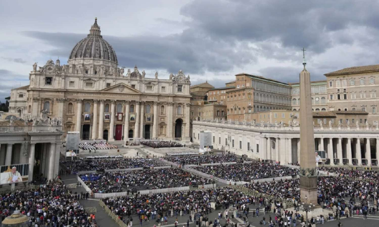 What happens to leadership of Catholic Church when pope becomes sick or incapacitated? What happens to leadership of Catholic Church when pope becomes sick or incapacitated?