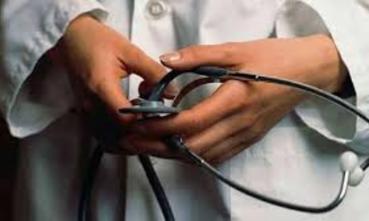 Doctors Association criticises TN govt for cancelling medical officers pension