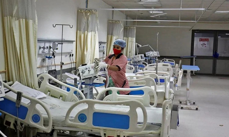 Indian-origin nurse attacked by patient in Florida, could lose eyesight