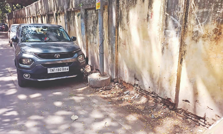 DT Next Impact | Debris removed from roadside in Mylapore DT Next Impact | Debris removed from roadside in Mylapore