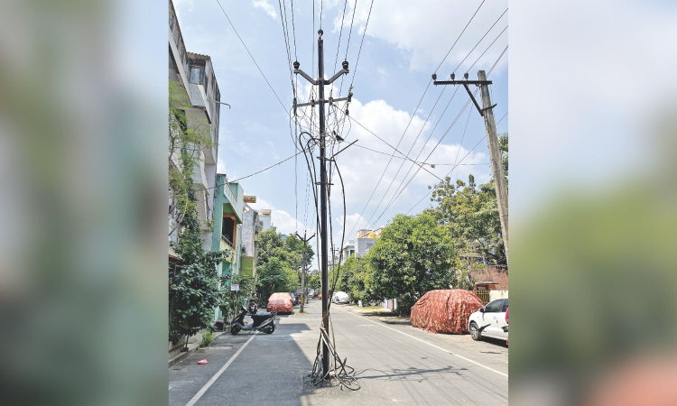 Chennai Citizen Connect: KKR Nagar residents urge Tangedco to remove dangling power cables