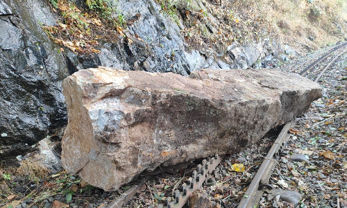 Nilgiri Mountain Railway service cancelled as boulders fall on tracks