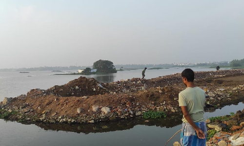 Fearing flooding, locals stop housing project near Madambakkam lake