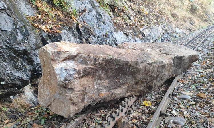 Nilgiri Mountain Railway service cancelled as boulders fall on tracks