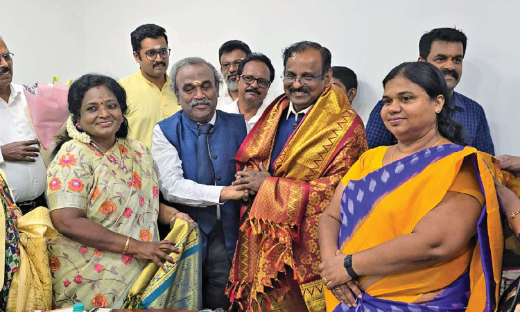 ISRO chairman Narayanan confident of Sunithas return ISRO chairman Narayanan confident of Sunithas return