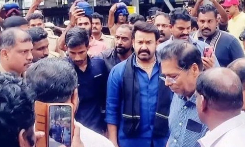 Watch | Mohanlal visits Sabarimala temple ahead of L2: Empuraan release, offers prayers for Mammootty
