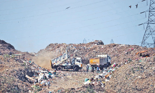 Scrap waste-to-energy project at Kodungaiyur dump yard, councillors urge civic body