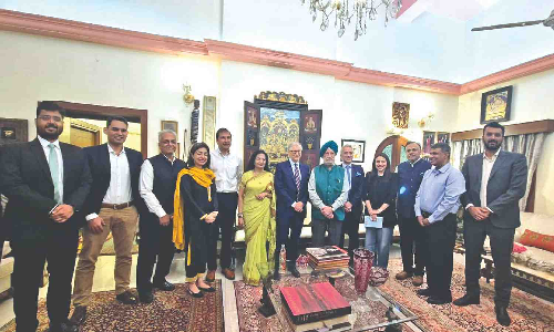 Gates, Kant, Puri... a meeting with heavyweights to cherish