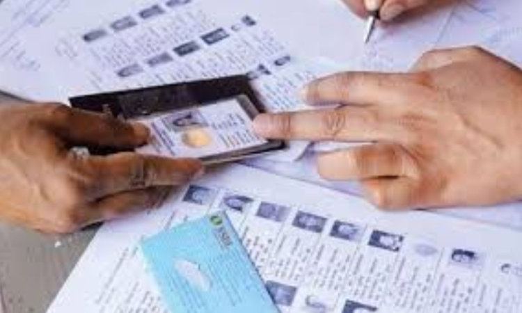 AIADMK seeks linking of Aadhar with EPIC to weed out mistakes in the voters list