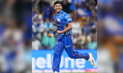 Ashwani’s dream debut, Rickelton’s fifty fuel Mumbai Indians’ eight-wicket win over KKR