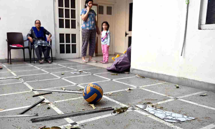 Blast at BJP leader Manoranjan Kalias residence in Punjabs Jalandhar; opposition slams AAP govt