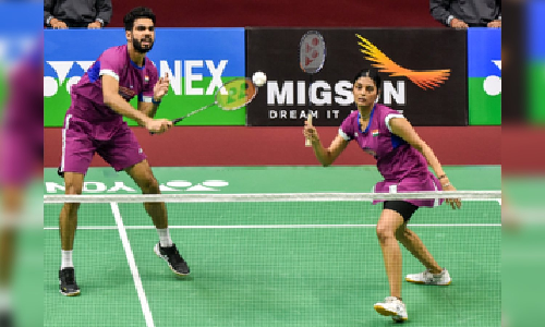 Sindhu, Rajawat lose; Kapila-Crasto pair enters quarterfinals of Badminton Asia Championships