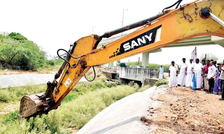 Transport Minister SS Sivasankar launches special desilt programme in Ariyalur district
