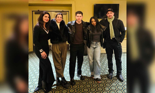 Hrithik heaps praise on Nick Jonas’ performance, thanks Priyanka for ‘fun and food’