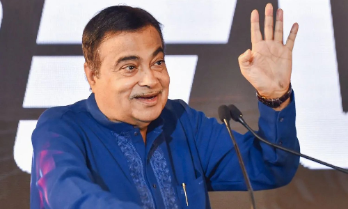 Mumbai-Goa highway to be completed by June: Gadkari