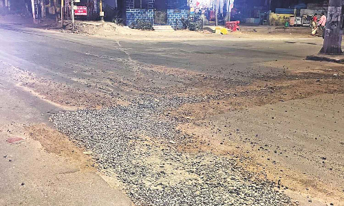 Chennai Citizen Connect: MTH Road towards Ambattur remains in wretched condition