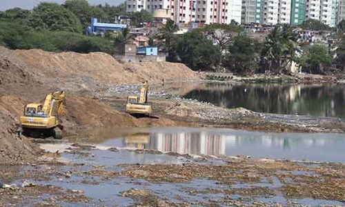 Nagapattinam ryots urge officials to finish desilting in time