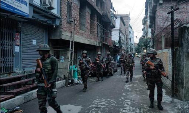 Manipur: Security forces apprehend 7, seize arms and ammo from Thoubal