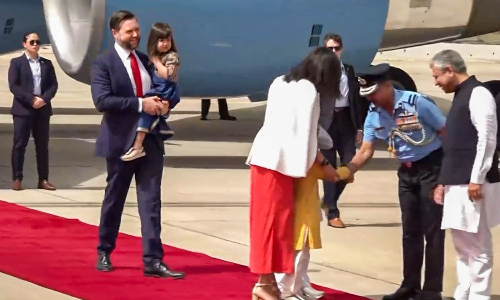 US VP Vance and his family visit Akshardham temple