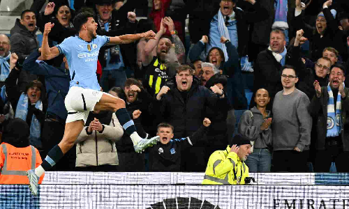 Nunes late winner helps Man City beat Villa 2-1 Nunes late winner helps Man City beat Villa 2-1
