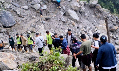 Landslides leave 1,000 tourists stranded in North Sikkim