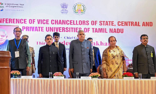 State university Vice-Chancellors skip Ooty meet, TN Guv sees CM Stalin hand