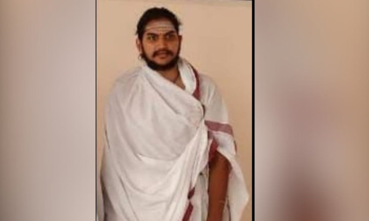 Kanchi Sankara Mutt to install 20-year-old Hyderabad scholar as 71st Pontiff